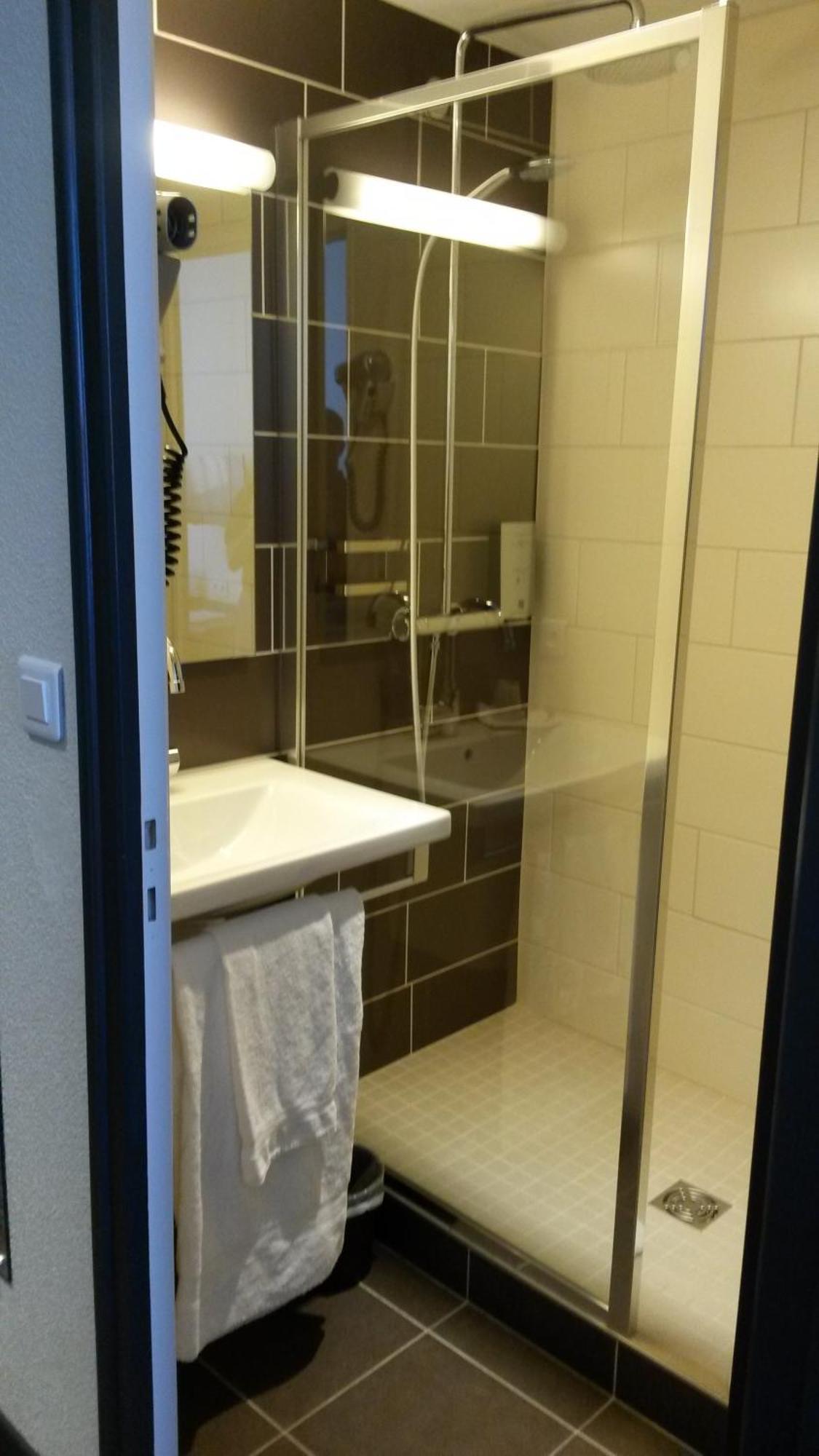 Hotel De La Cloche Dole Szoba fotó